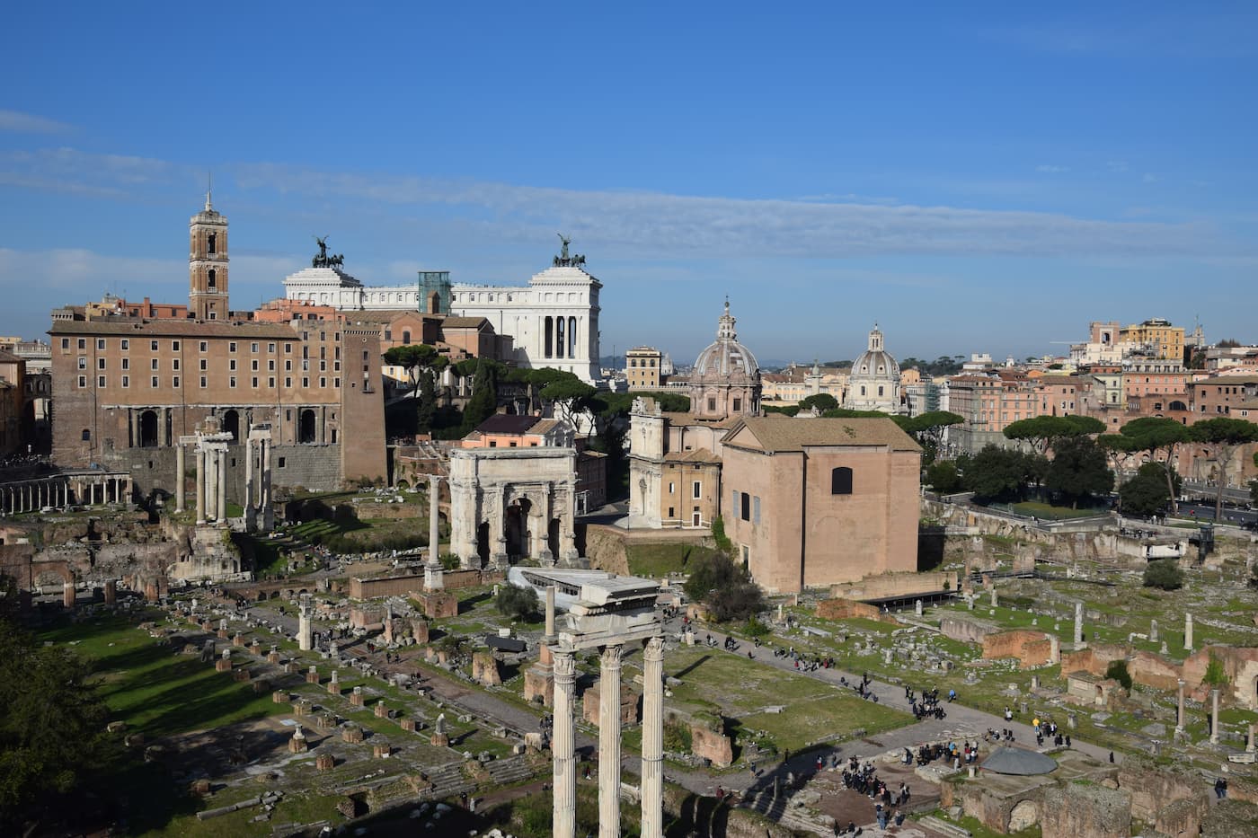 Rome, Italie : monuments historiques et lumière du sud