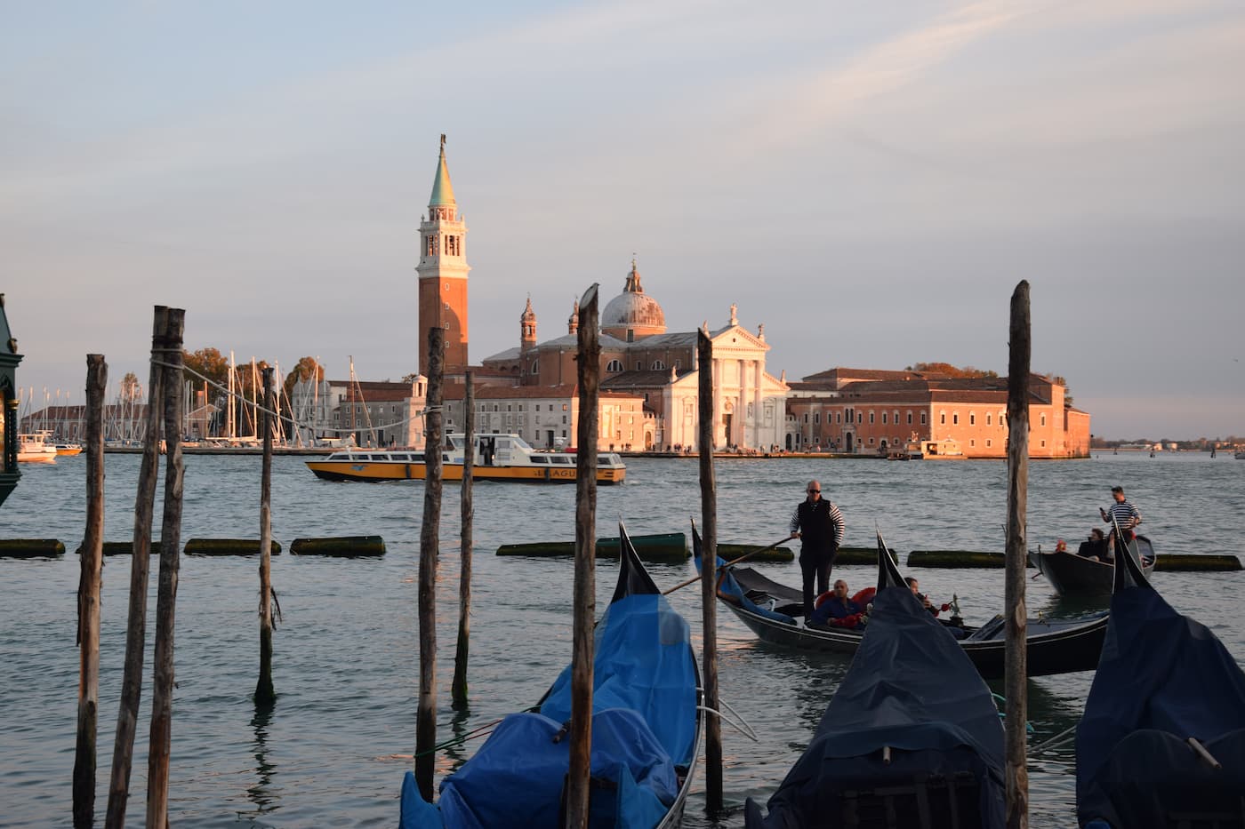 Venise, Italie : canaux et ville hors du temps